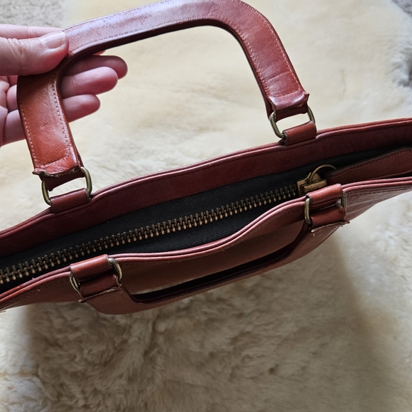 Vintage 1970s Coach Bonnie Cashin Watermelon Leather Tote - Picture 3 of 8